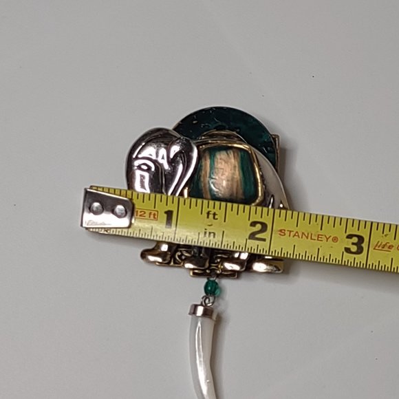 Very Awesome Silver Tone Elephant Brooch With Dangling Faux Tusk - Picture 10 of 15